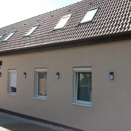 Levendula Vendeghaz Guest house Gyor
